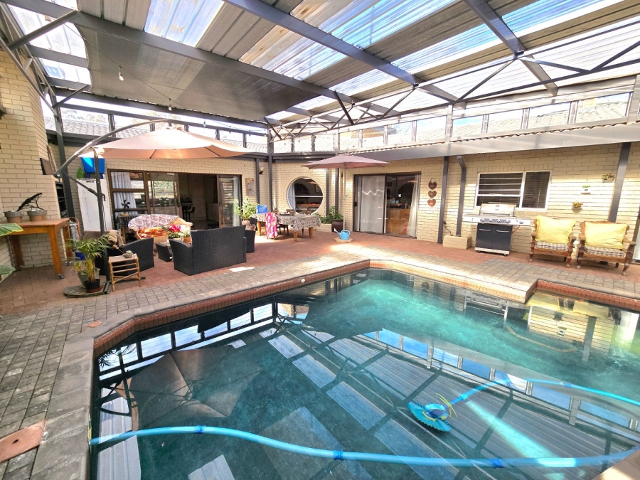 4 Bedroom Property for Sale in La Provance Free State